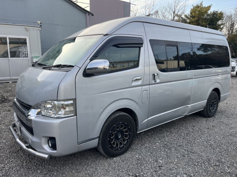 HIACE