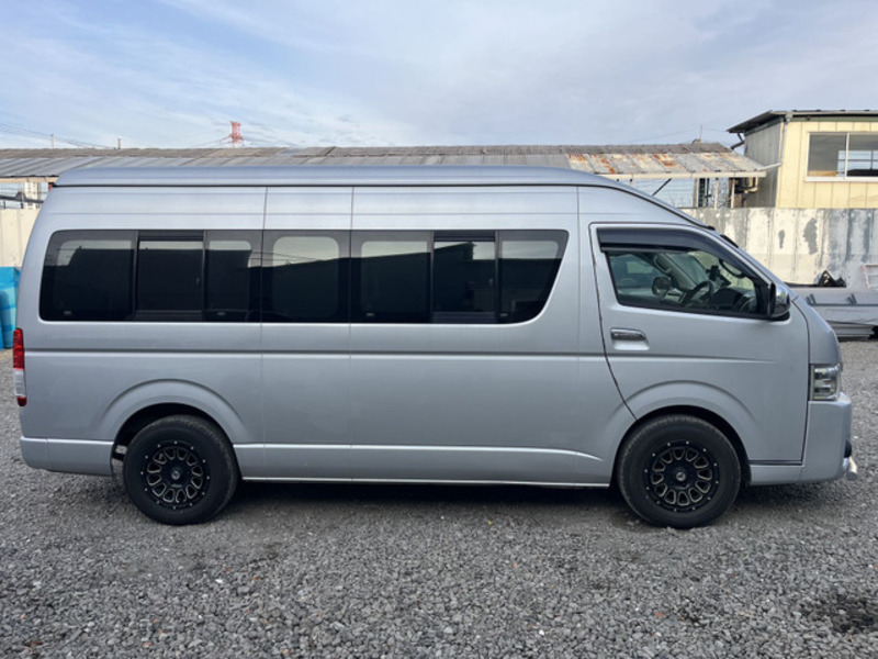 HIACE