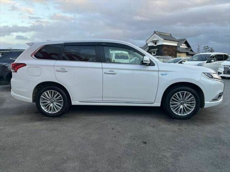 OUTLANDER PHEV