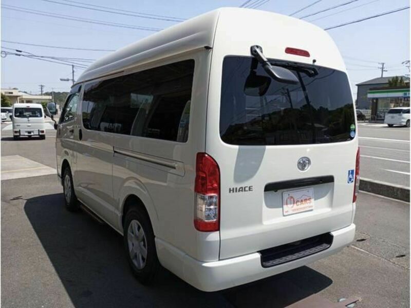 HIACE VAN