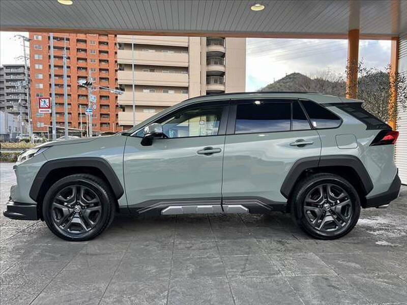 RAV4