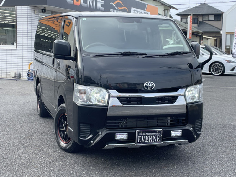 HIACE VAN