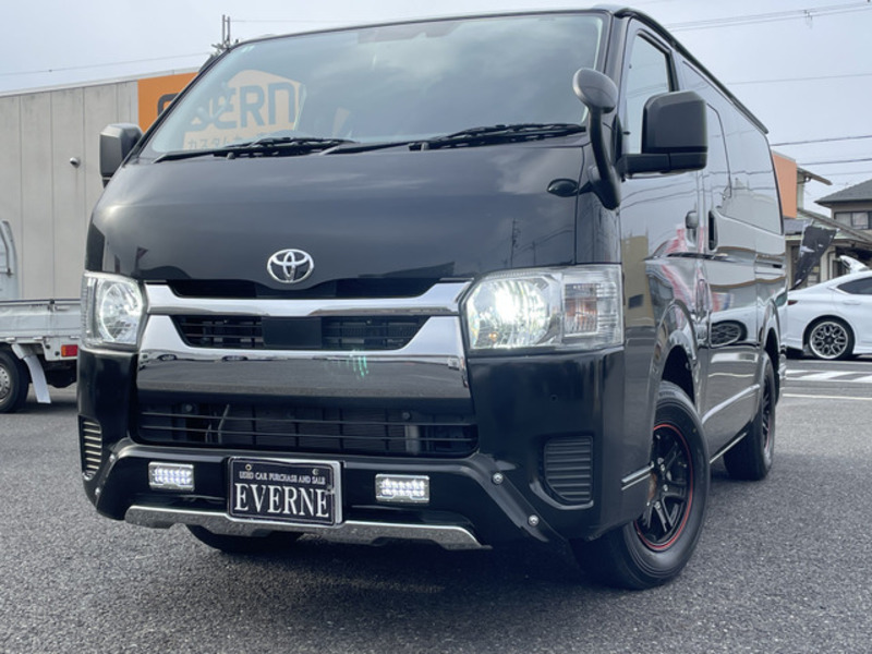 HIACE VAN