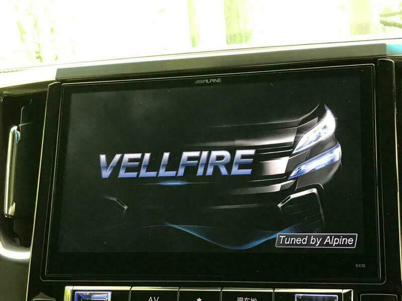 VELLFIRE-15