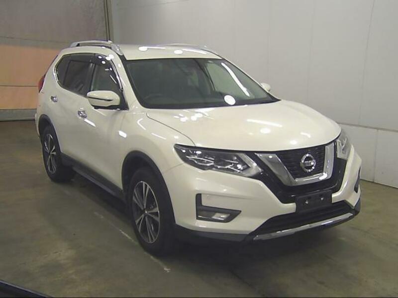 X-TRAIL