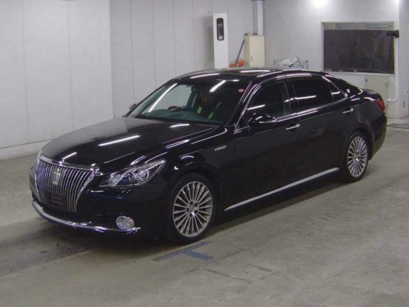 TOYOTA CROWN MAJESTA