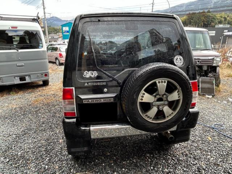 PAJERO MINI