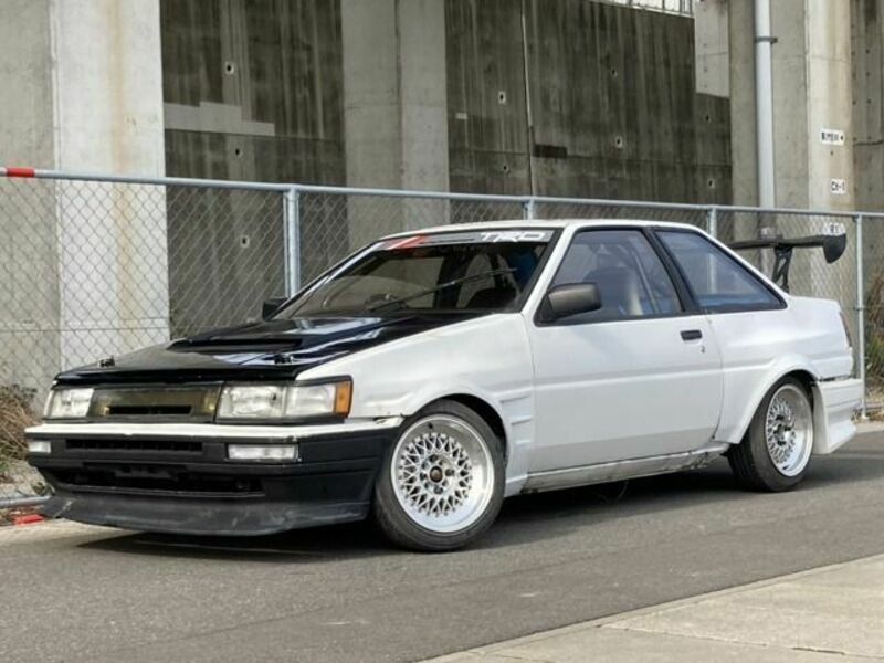 TOYOTA COROLLA LEVIN