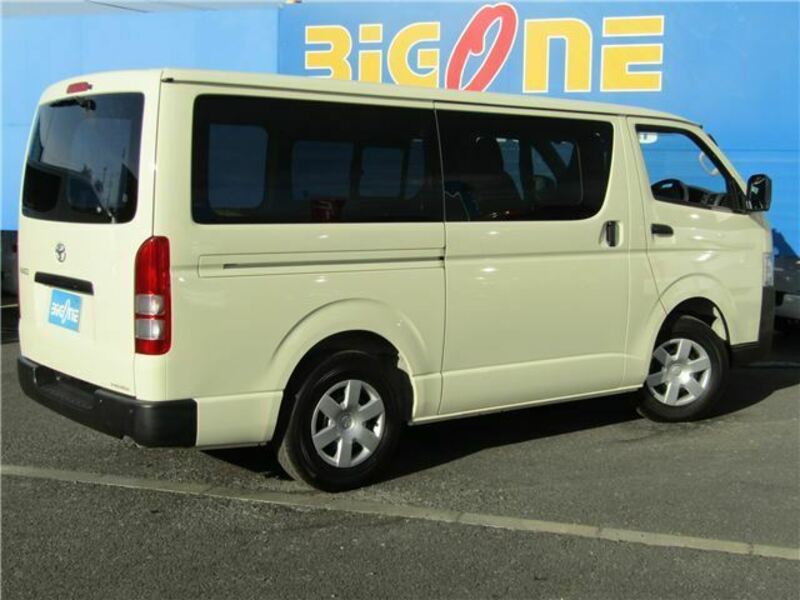 HIACE VAN