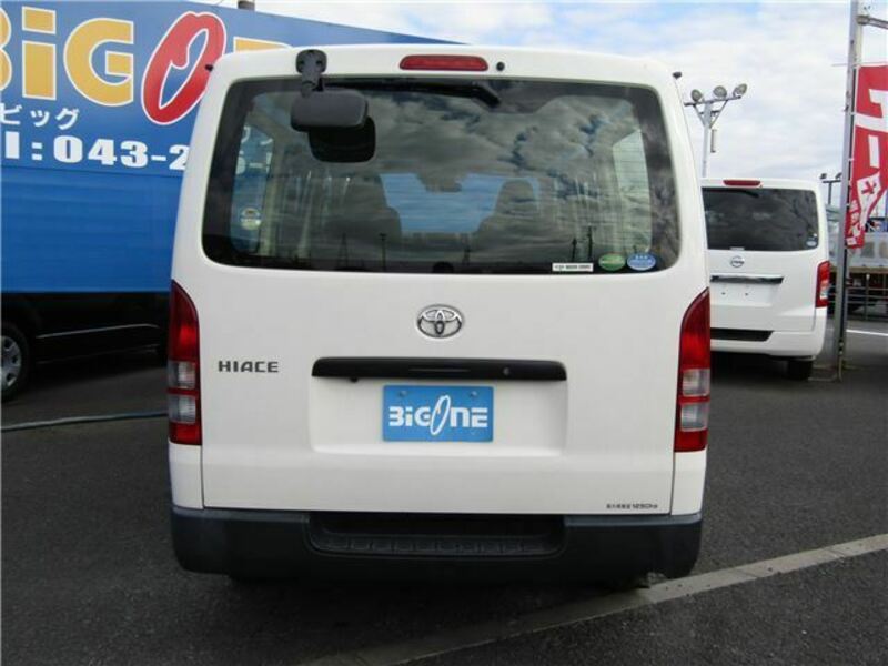 HIACE VAN