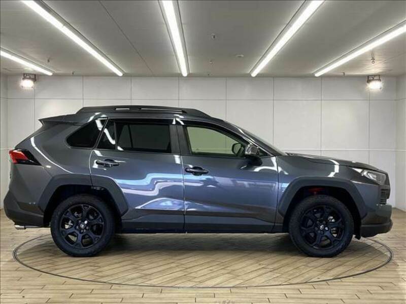 RAV4