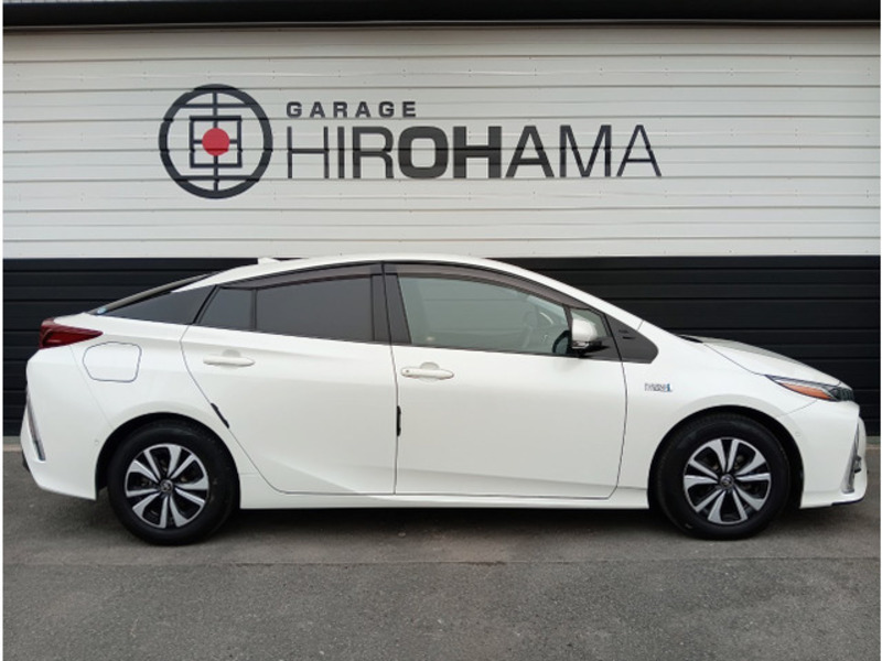 PRIUS PHV