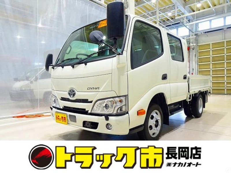 TOYOTA DYNA