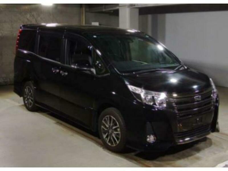 TOYOTA NOAH