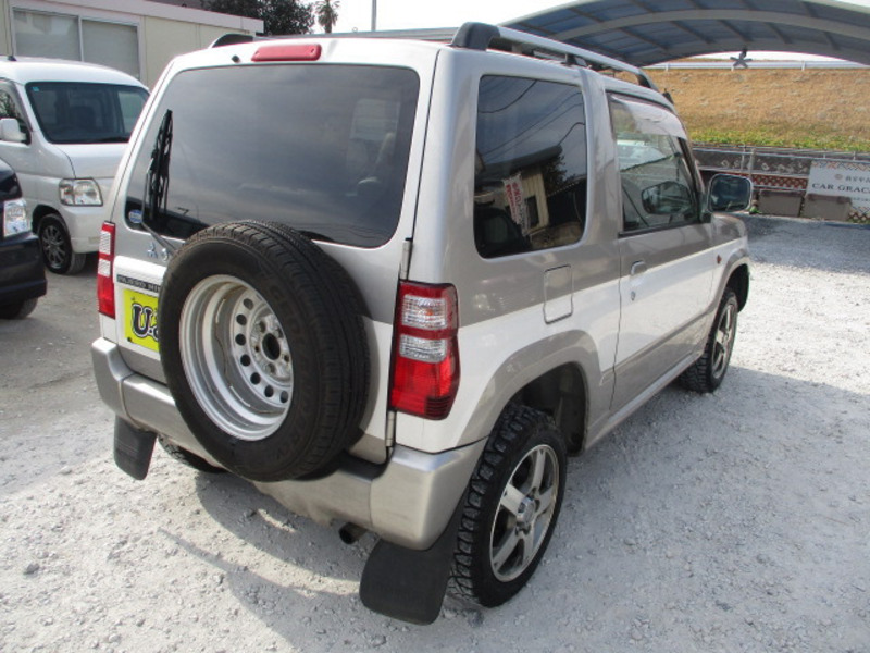 PAJERO MINI