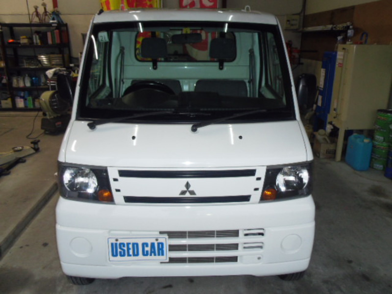 MITSUBISHI MINICAB TRUCK