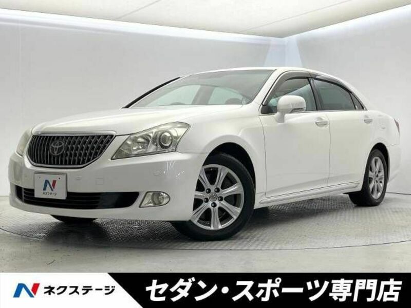 TOYOTA CROWN MAJESTA