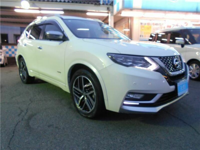 X-TRAIL