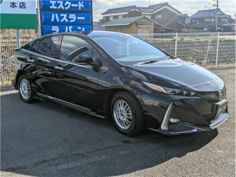 PRIUS PHV