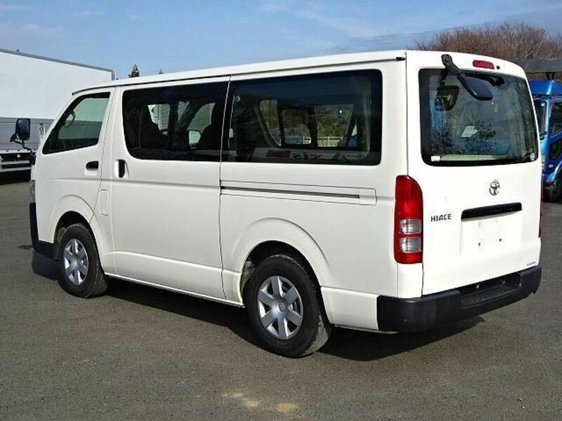 HIACE VAN