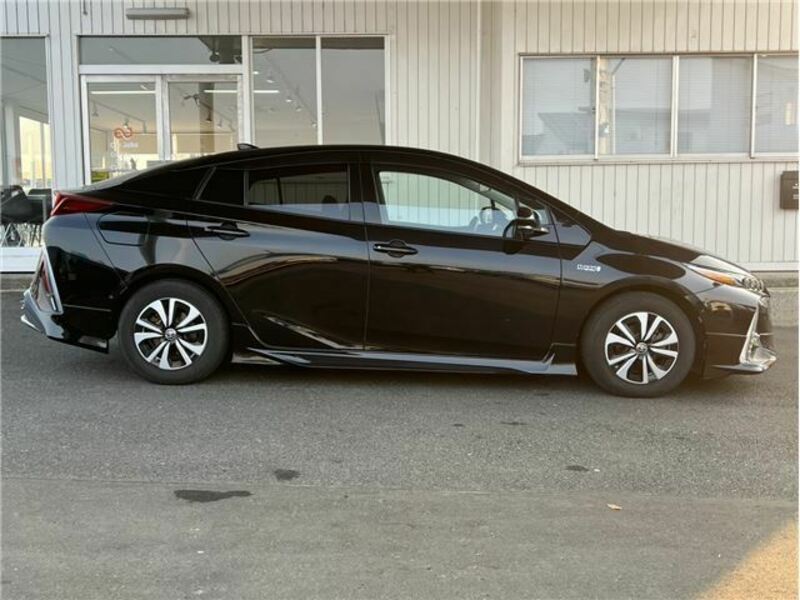 PRIUS PHV