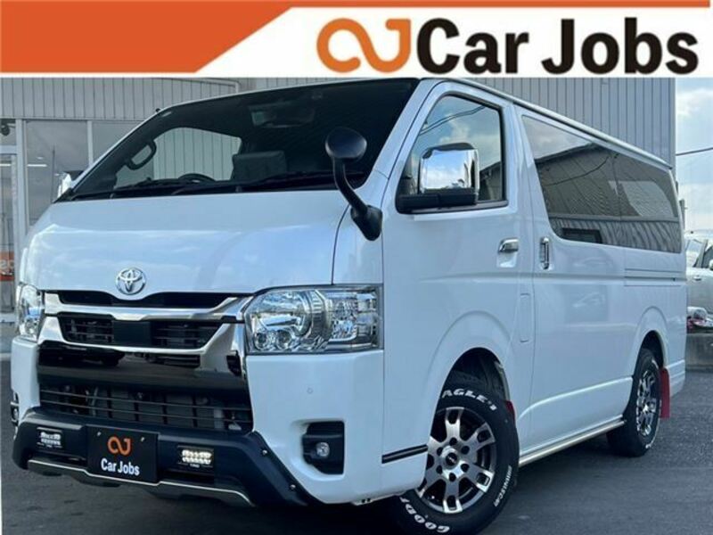 TOYOTA HIACE