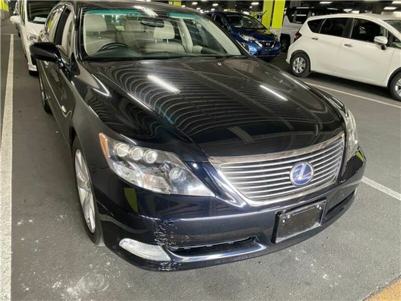 LEXUS LS