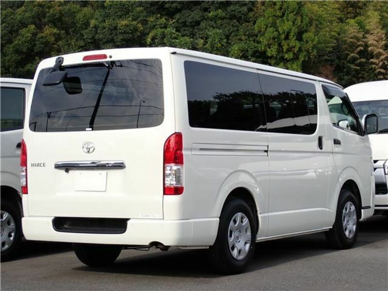 HIACE VAN