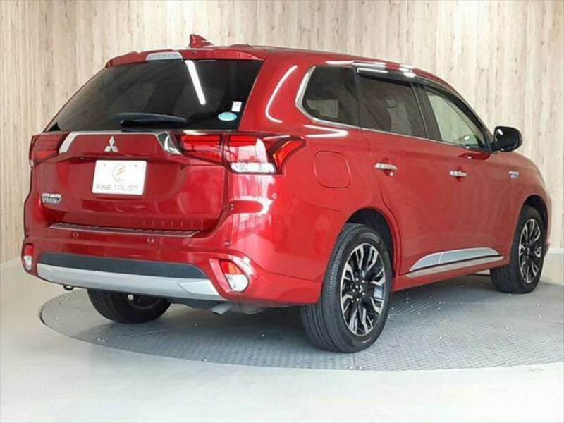 OUTLANDER PHEV