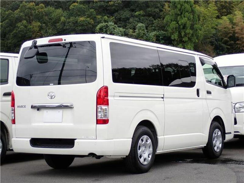 HIACE VAN