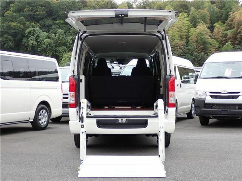 HIACE VAN