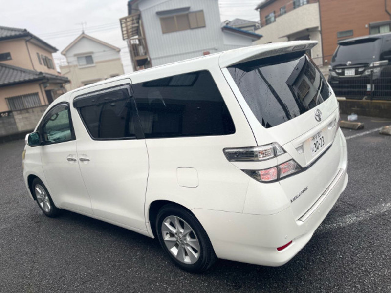 VELLFIRE