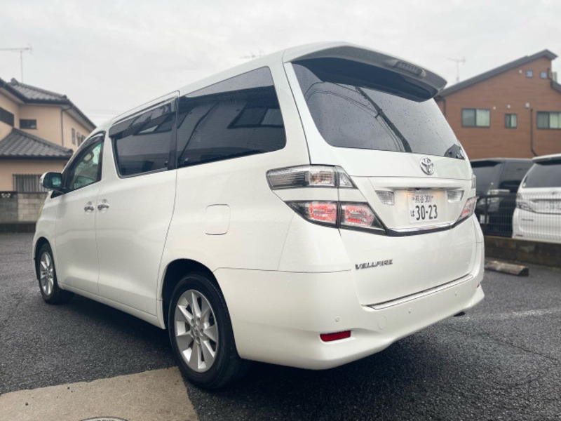 VELLFIRE