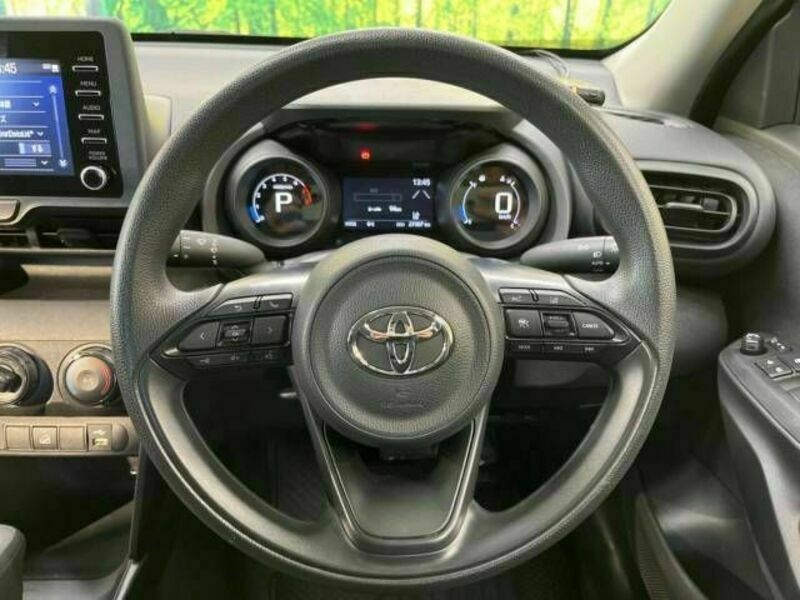 YARIS CROSS