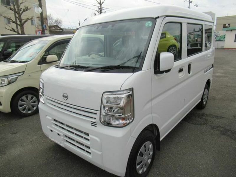 NISSAN CLIPPER VAN