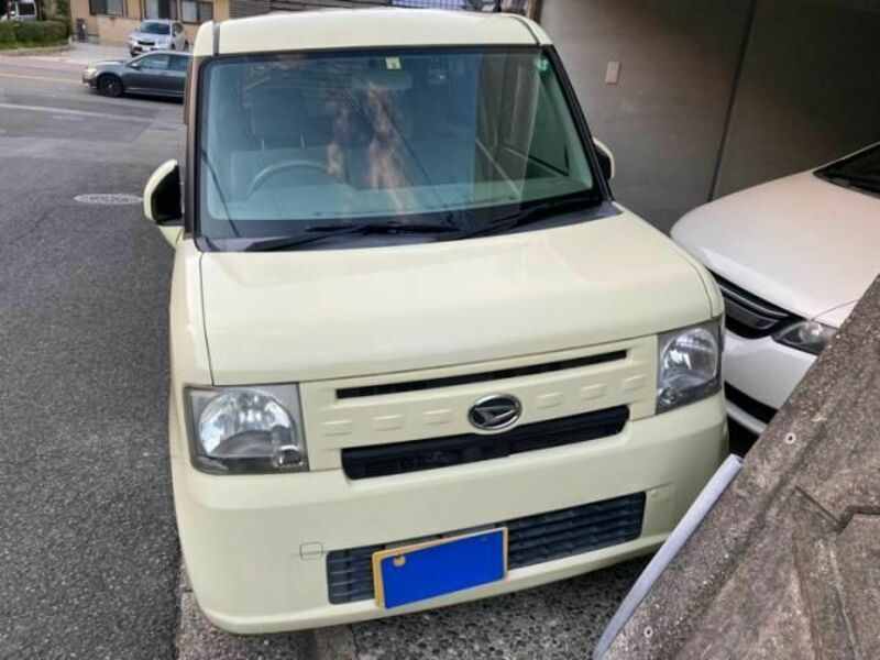 DAIHATSU MOVE CONTE