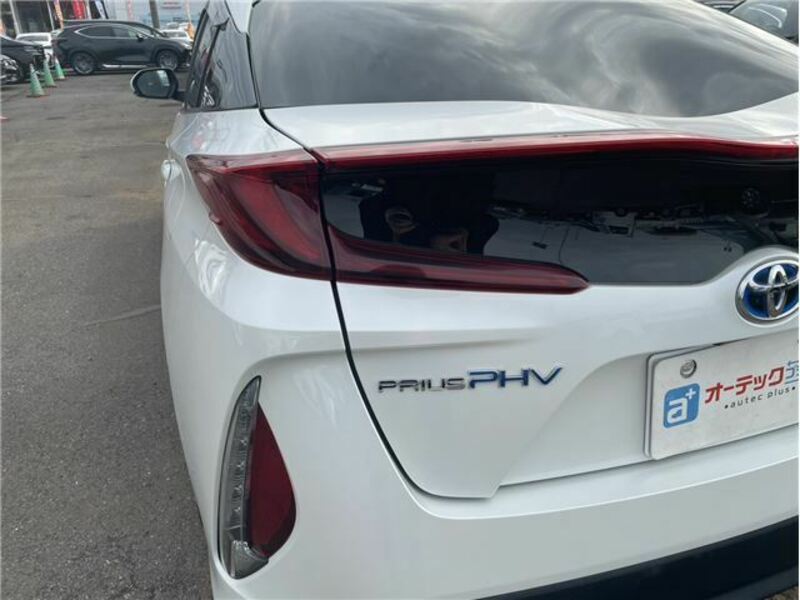 PRIUS PHV