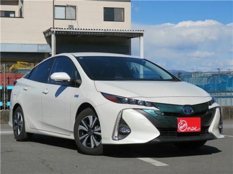 TOYOTA PRIUS PHV