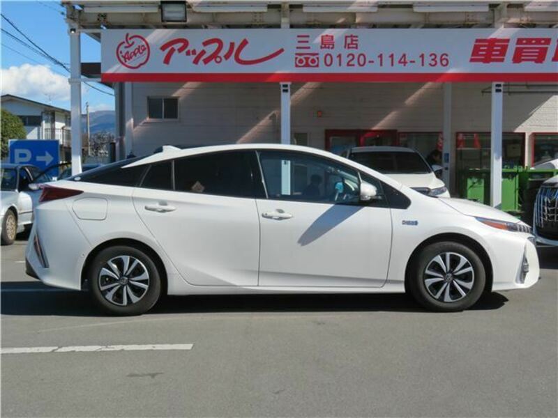 PRIUS PHV