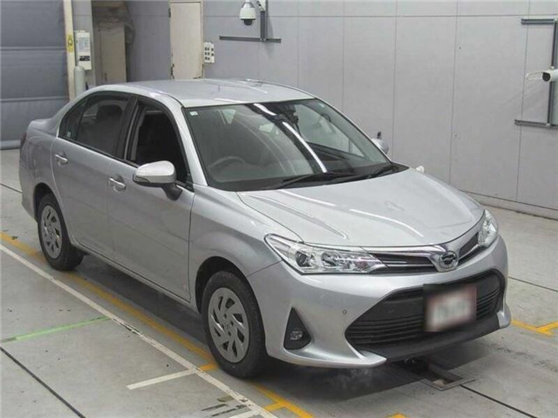 COROLLA AXIO