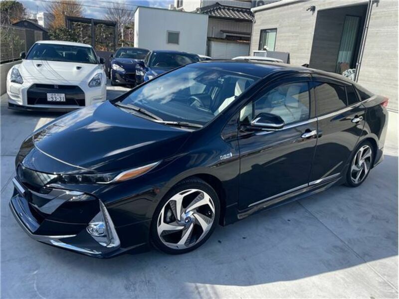 PRIUS PHV