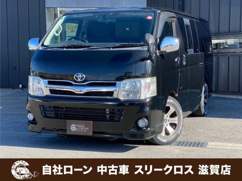 TOYOTA HIACE VAN