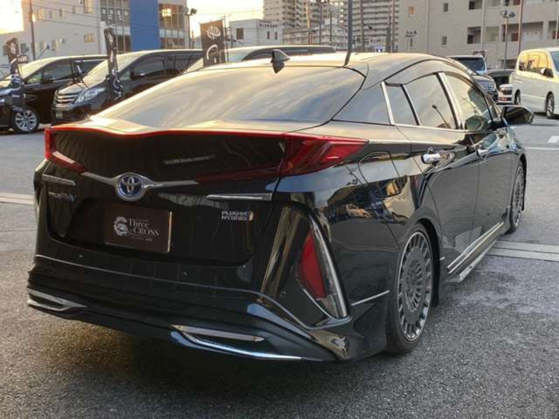 PRIUS PHV