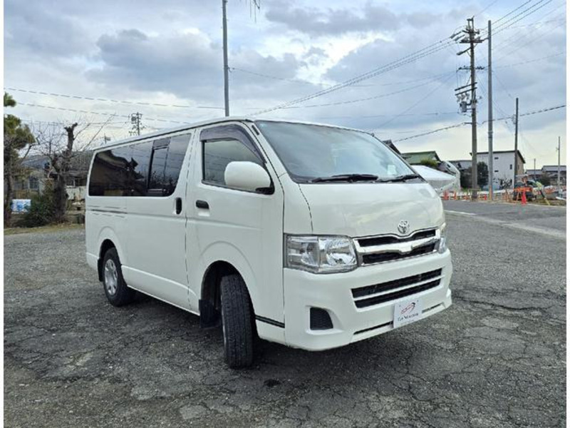 HIACE VAN