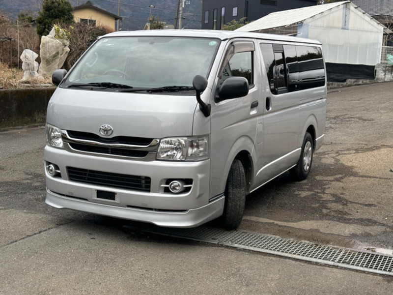 HIACE VAN