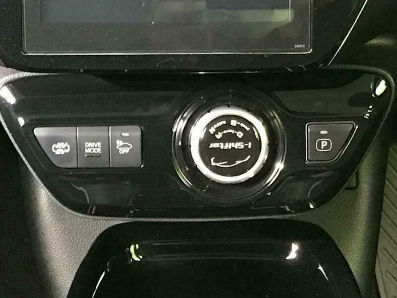 PRIUS PHV