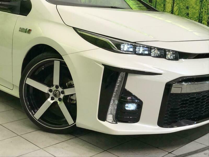 PRIUS PHV