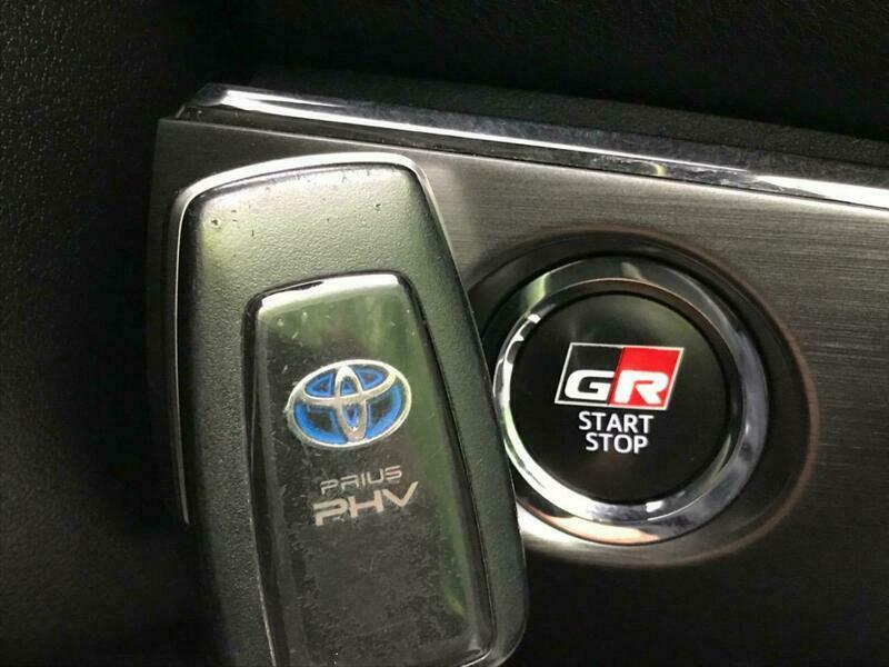 PRIUS PHV