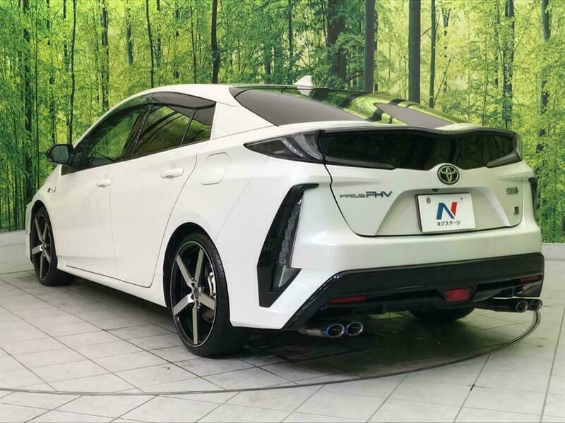 PRIUS PHV
