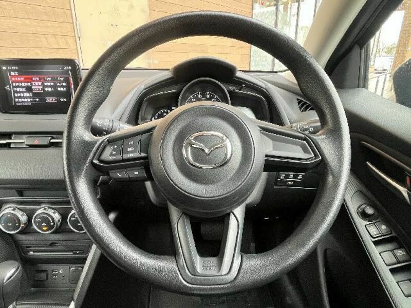 MAZDA2